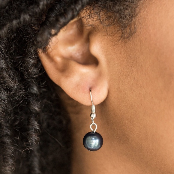 Blue Long Beaded Princess Necklace - Picture 2 of 3